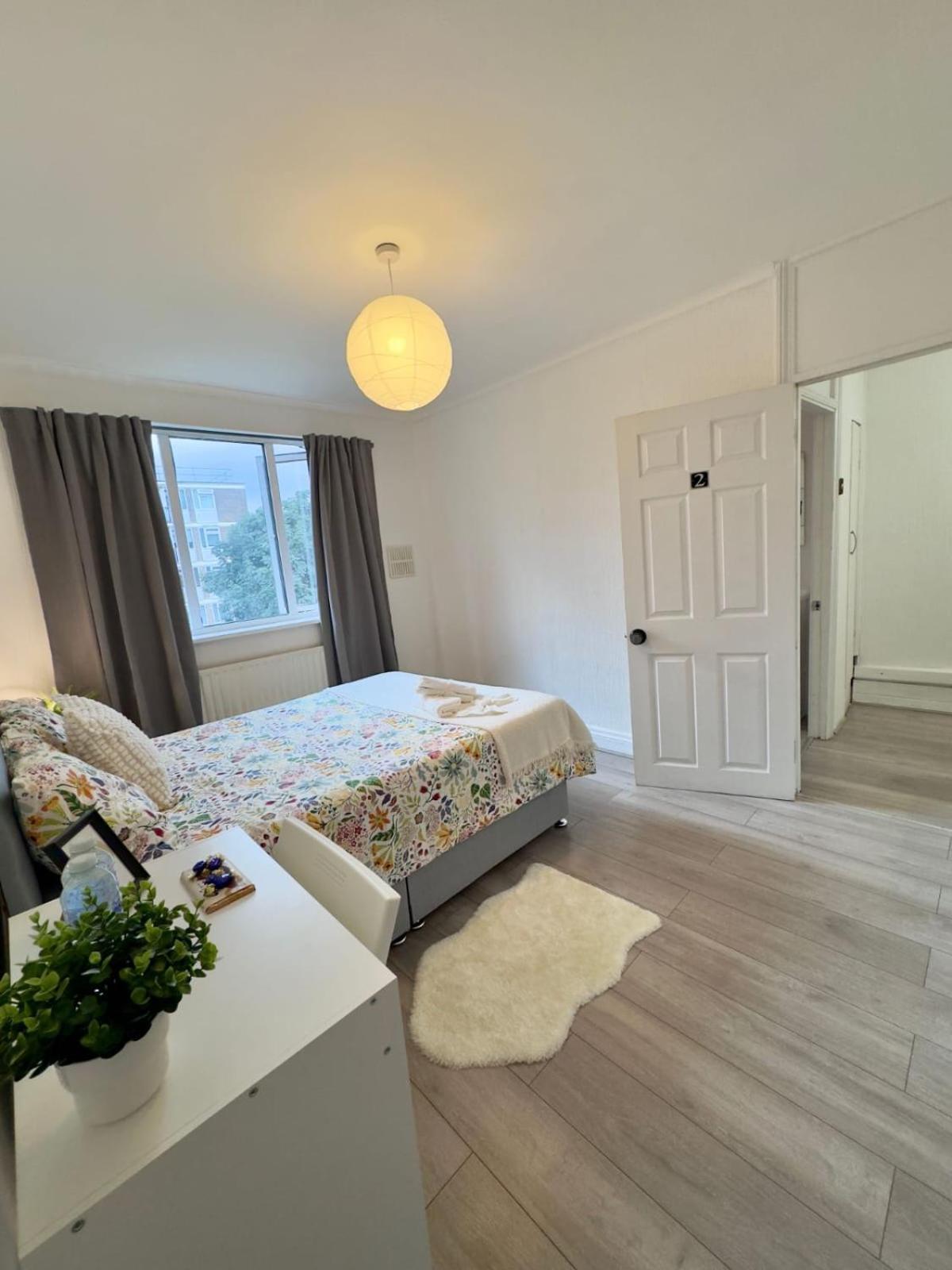 Buxton Court Privatunterkunft *